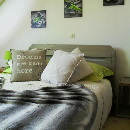 A La Campagne Au Nord D' Amiens Bed and breakfast *