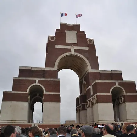 3 A La Campagne Au Nord D' Amiens